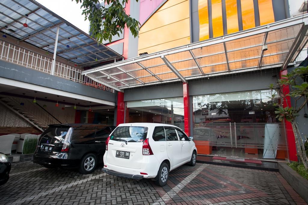Hotel Reddoorz Near Hawaii Water Park Malang Exteriér fotografie